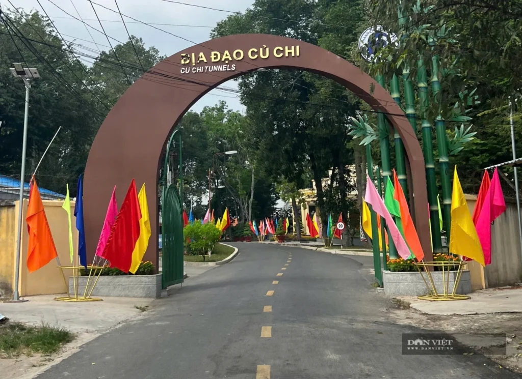 Toàn cảnh